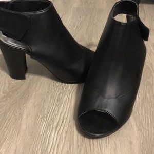 Black wedges slightly used